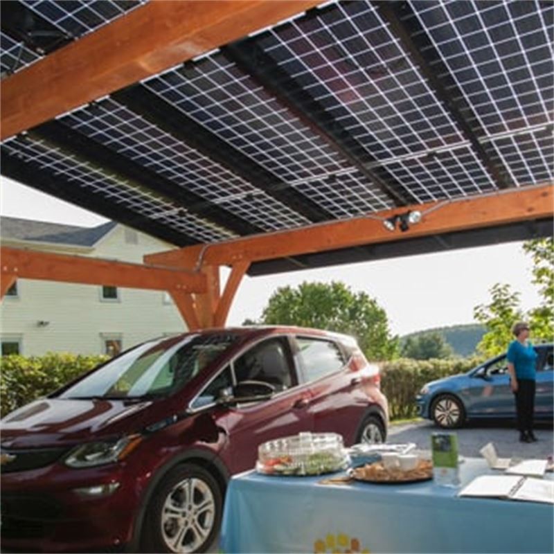 Garagem de painel solar residencial